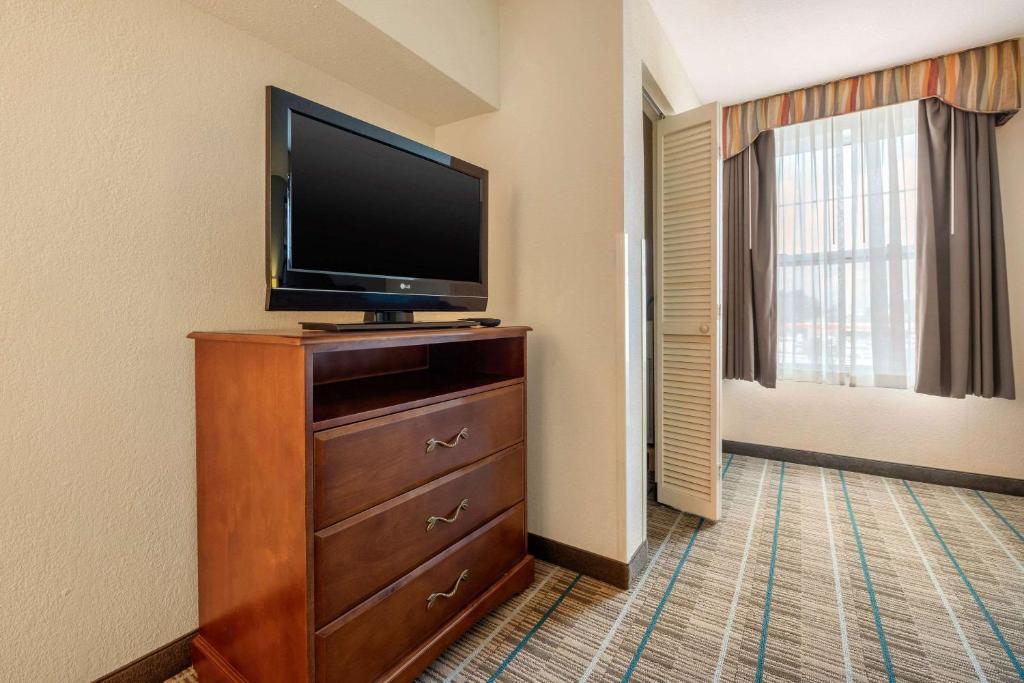 MainStay Suites Grantville - Hershey North - Habitación Queen Con Dos Camas Queen - No Fumadores