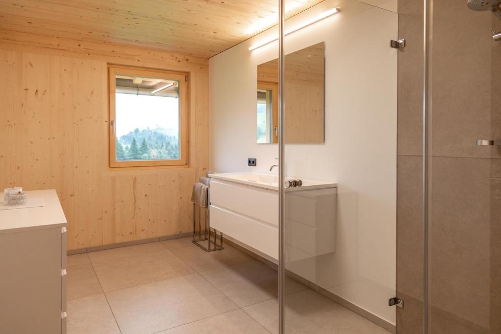 Koupelna v ubytování Hus Bündt