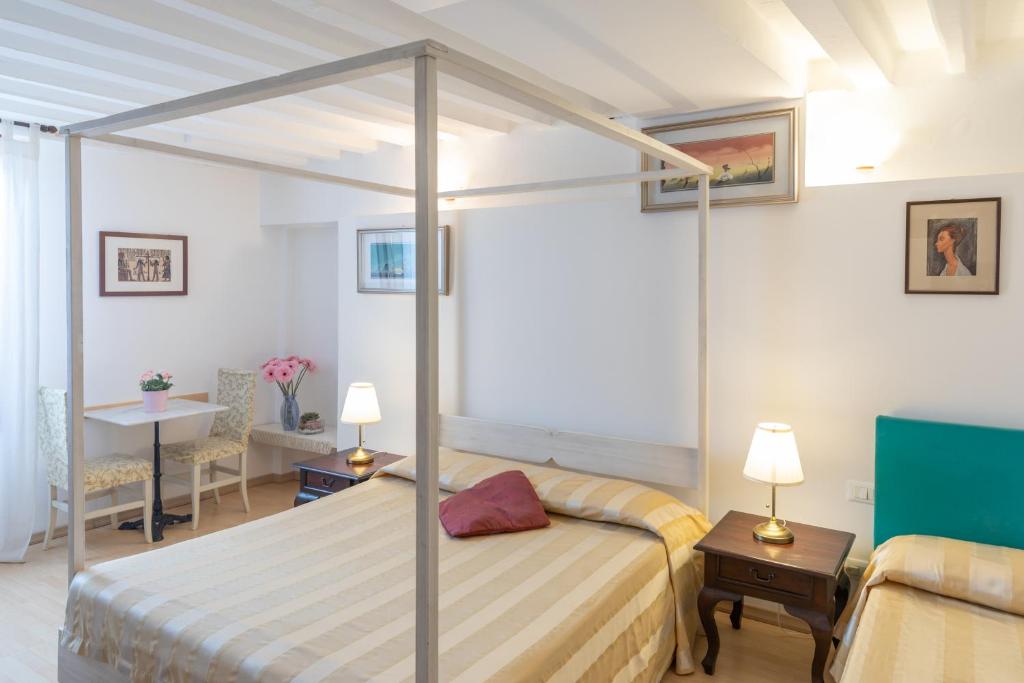 Dimora Al Doge Beato vista canale - Triple Room With Garden View