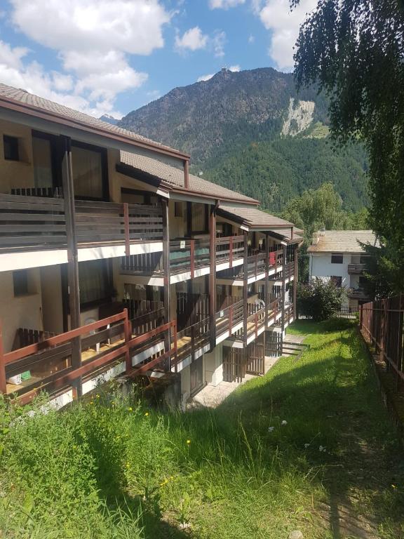 Nespecifikovaný výhled na hory nebo výhled na hory při pohledu z apartmánu