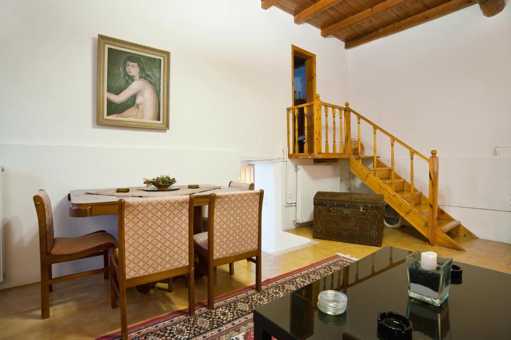 Posezení v ubytování Elia Apartments Chrisso