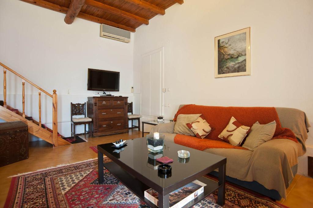 Posezení v ubytování Elia Apartments Chrisso