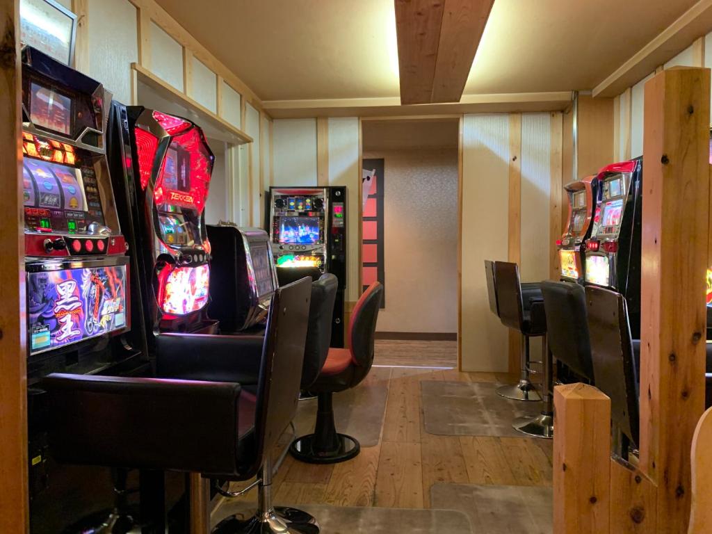 Kasino v kapslového hotelu nebo okolí