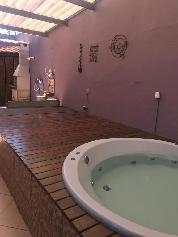  Casa em condomínio no Guarujá