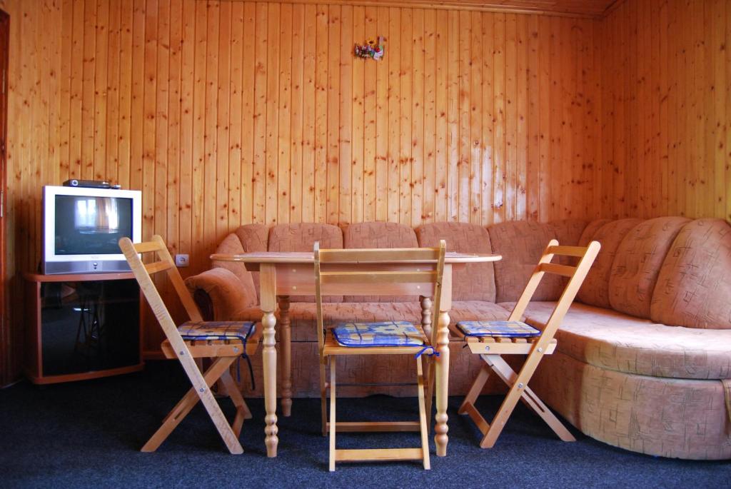 Posezení v ubytování Cheres Hotel