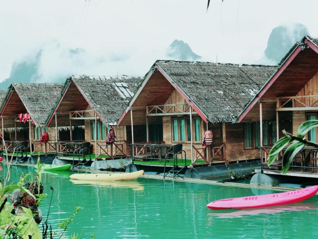 Gallery image of Keereewarin in Ban Chieo Ko