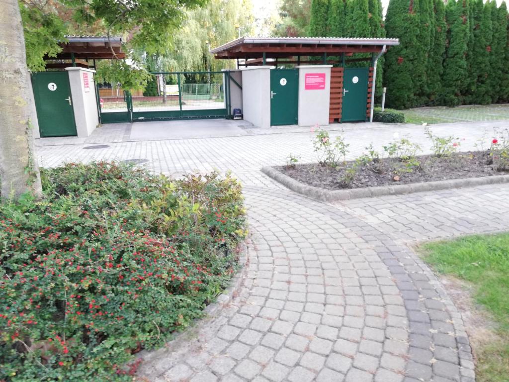 Vonkajšia záhrada v ubytovaní Bella Golden Beach Siófok