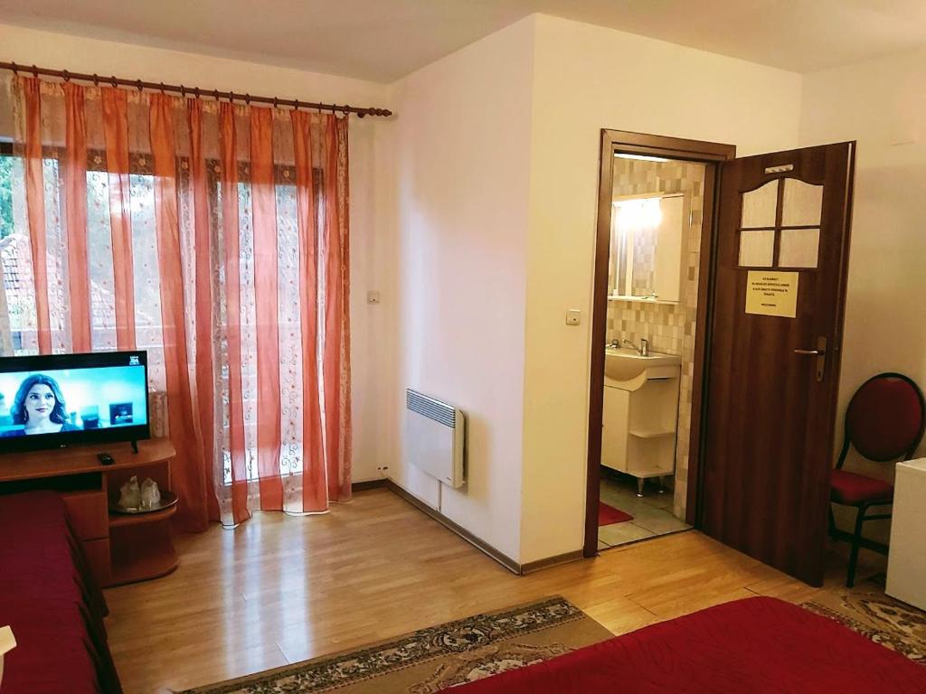 Pensiunea Agroturistică Piscul Soarelui - Habitación Triple
