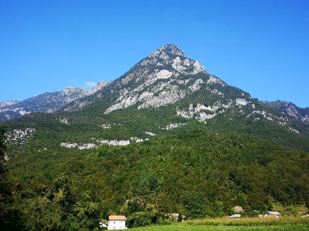 Nespecifikovaný výhled na hory nebo výhled na hory při pohledu z bed and breakfast