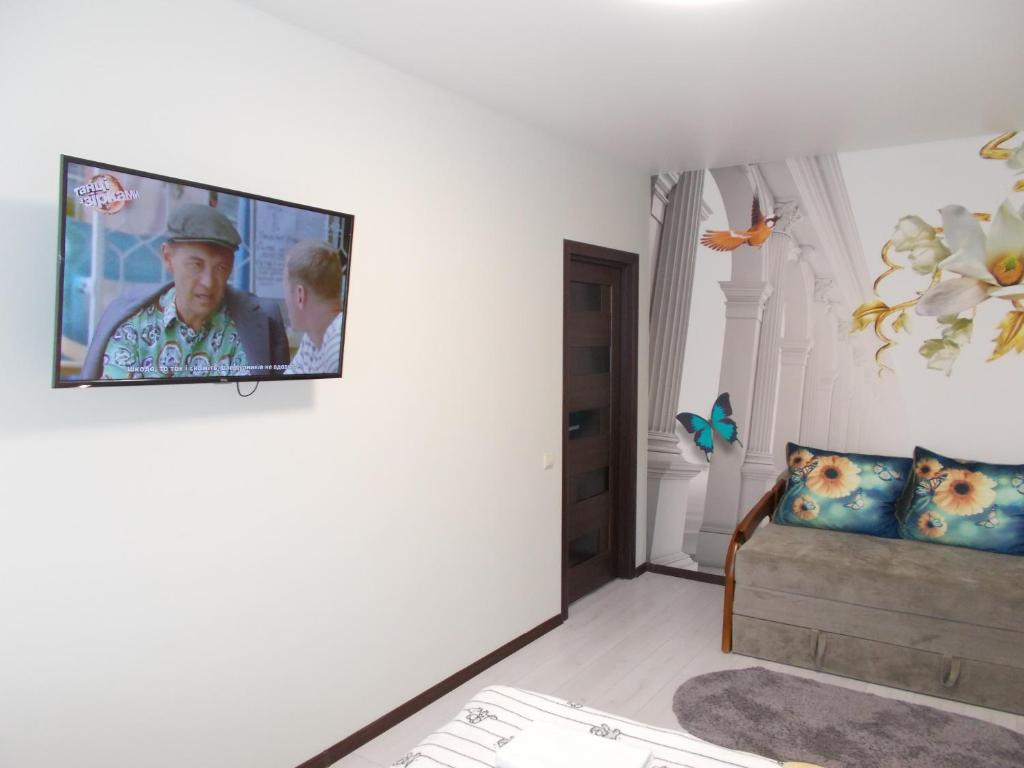 TV a/nebo společenská místnost v ubytování Apartment near the Forum mall 2