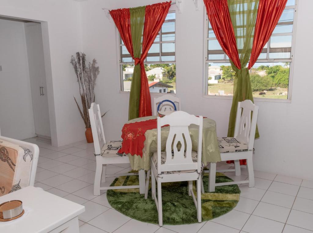 EdTricias Apartments - Hizvo