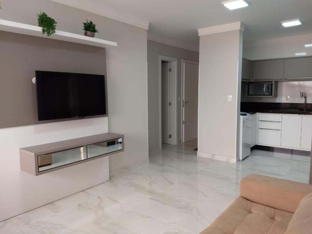  Lumini 103