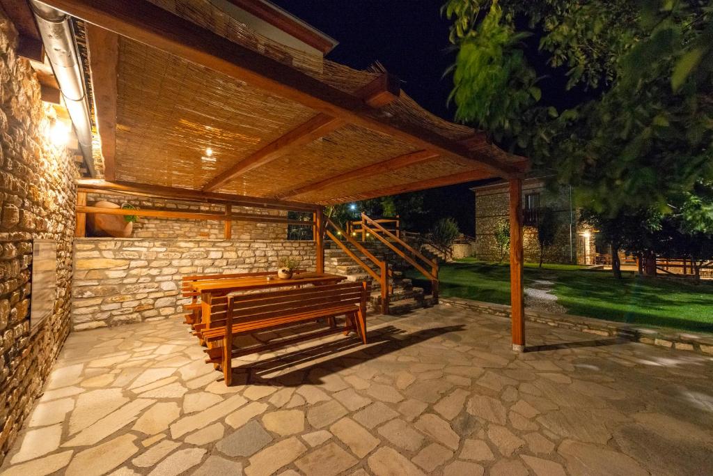 Vonkajšia záhrada v ubytovaní Harmony Deluxe Villas