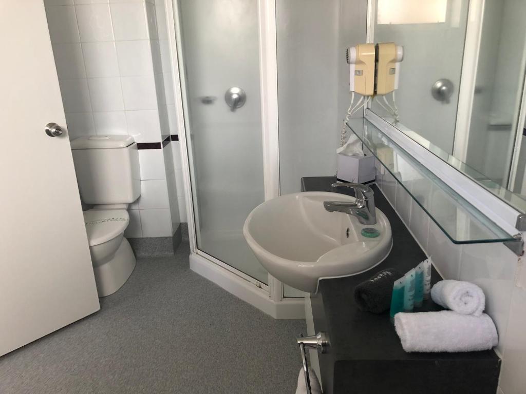 Ambassador Motor Inn - Resim 3