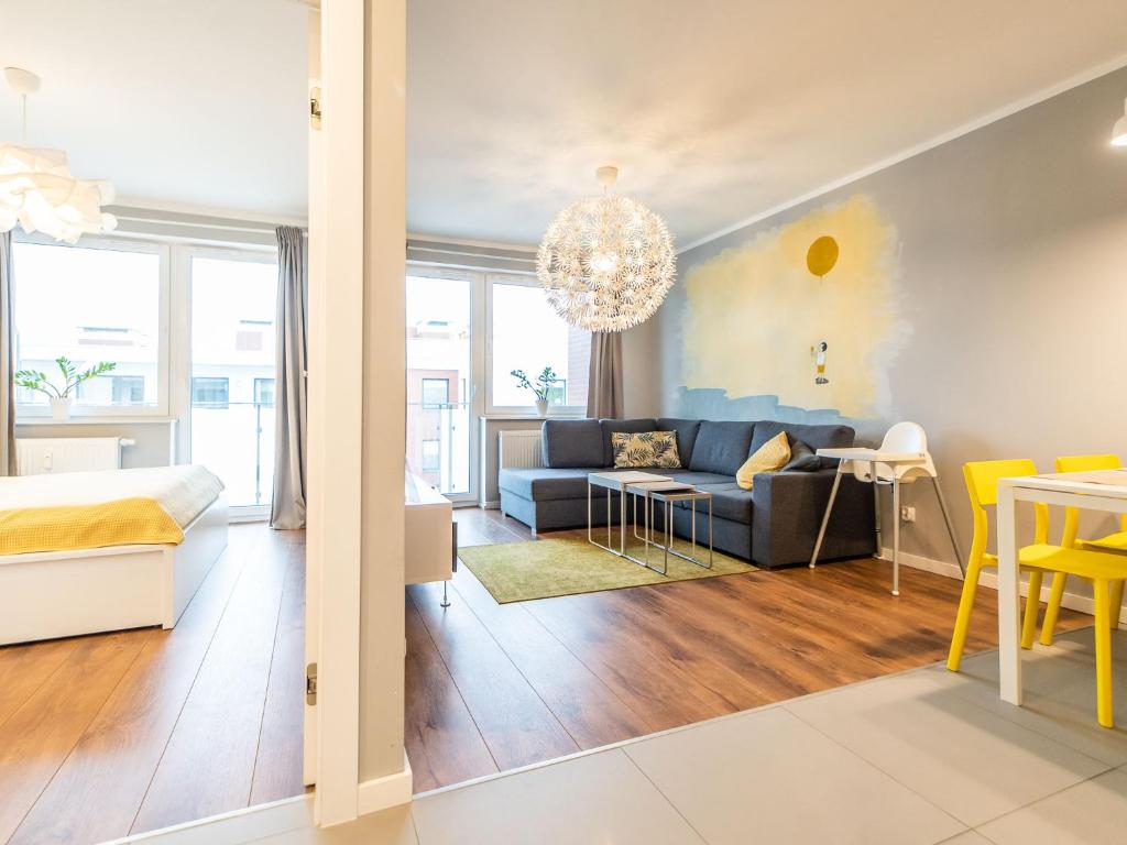 Posteľ alebo postele v izbe v ubytovaní Apartamenty Bliżej morza - visitopl
