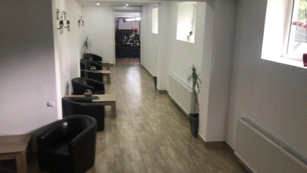 Hanul Izvorul Rece Sinaia - Resim 42