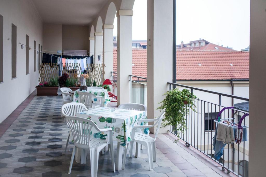 Balkón nebo terasa v ubytování Ostello Cuneo