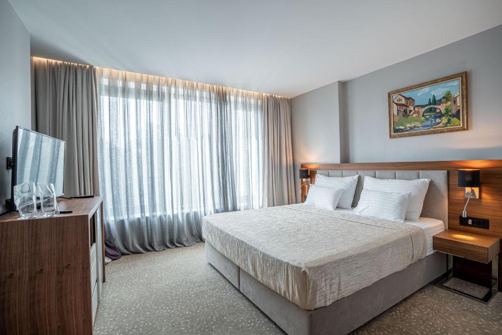 Hotel Tonanti - Double Or Twin Room With Bathroom