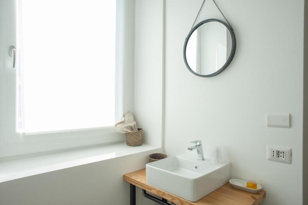 Officina Rooms - Deluxe Room