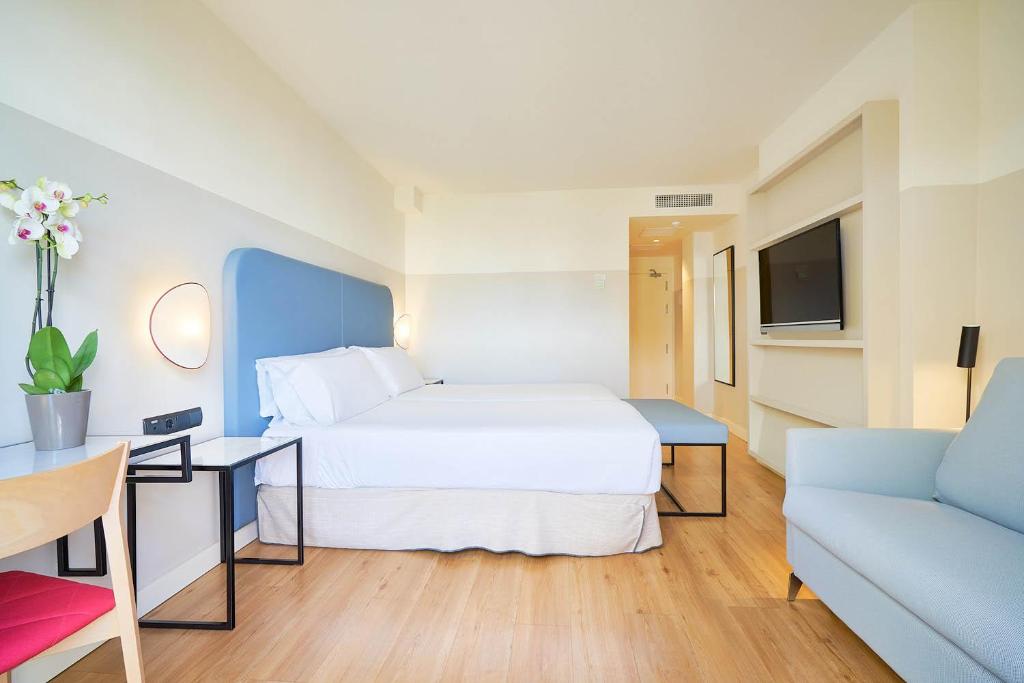Cama o camas de una habitación en Eurostars Málaga