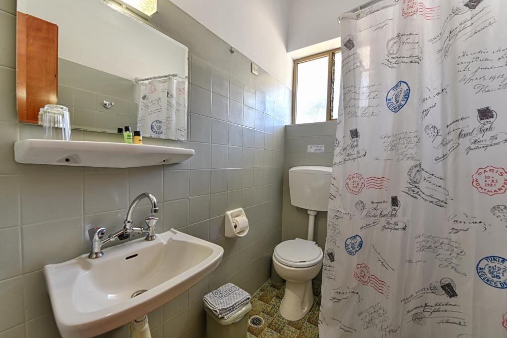 Koupelna v ubytování Ionis Hotel