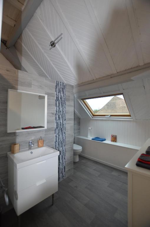 Les chambres de Marie'O - Double Room With Pool View