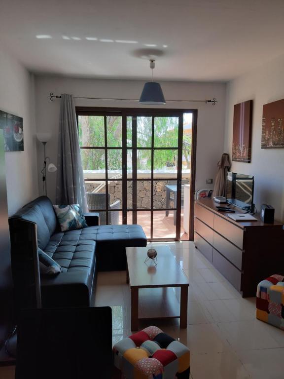 Fotografie z fotogalerie ubytování Appartement tout confort près de l'océan avec terrasse, piscines et tennis v destinaci Arona