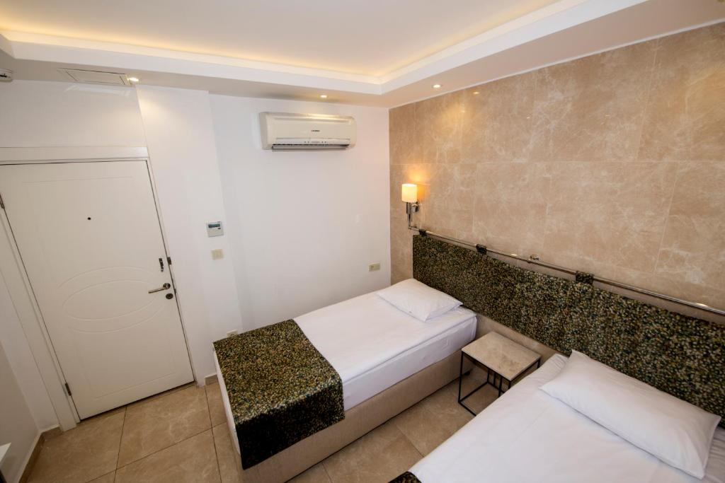 BGuest Hotel & Residence - Apartment (4 Adults)