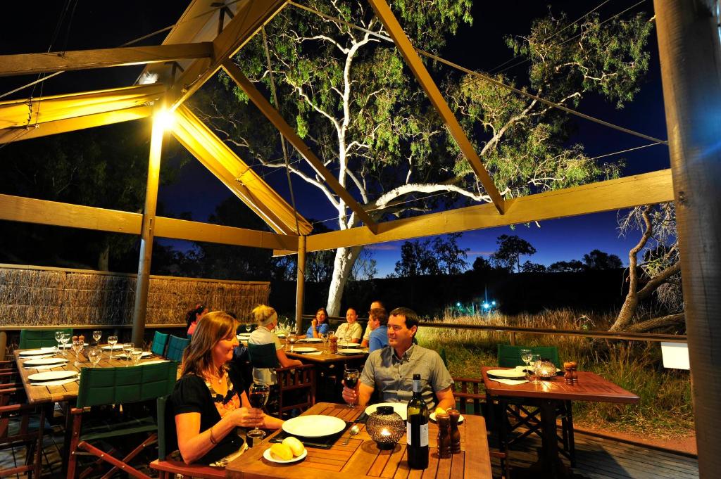 Restaurace v ubytování Bungle Bungle Wilderness Lodge