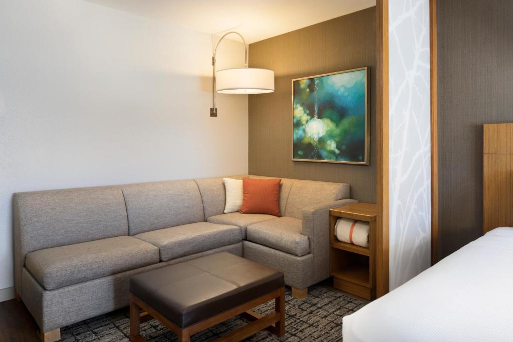 Hyatt Place Austin Downtown - Sala Regina Con Due Letti Queen E Divano Letto