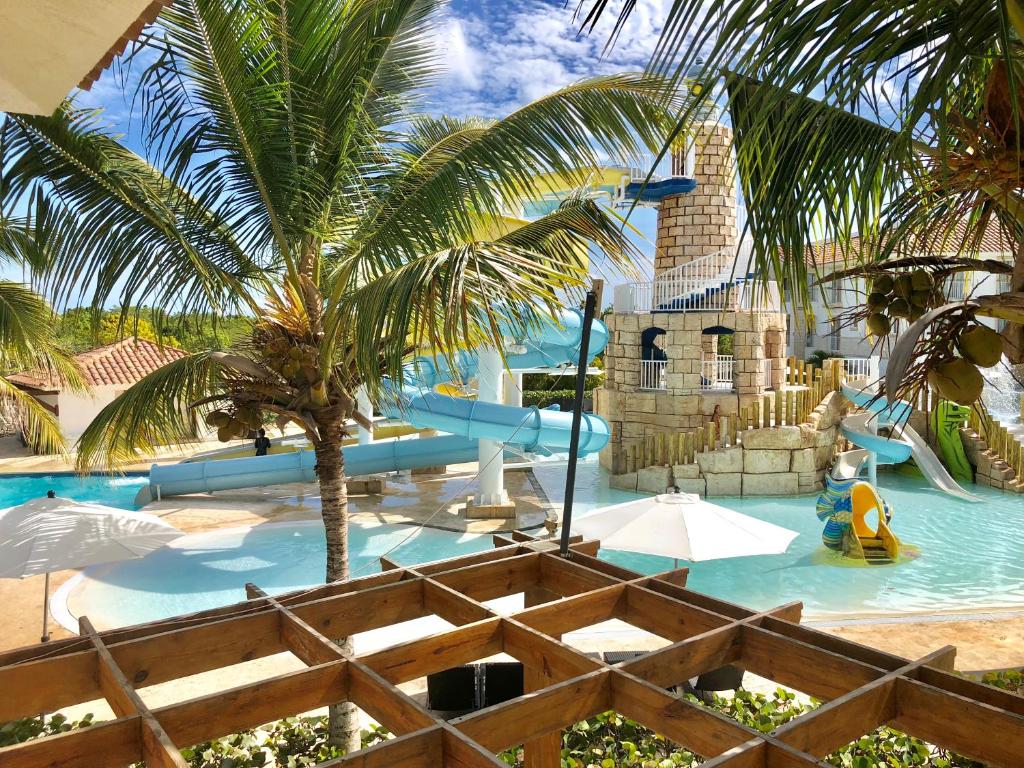 Bazén v ubytování Amazing Views 2BR @CadaquesCaribe Bayahibe nebo v jeho okolí