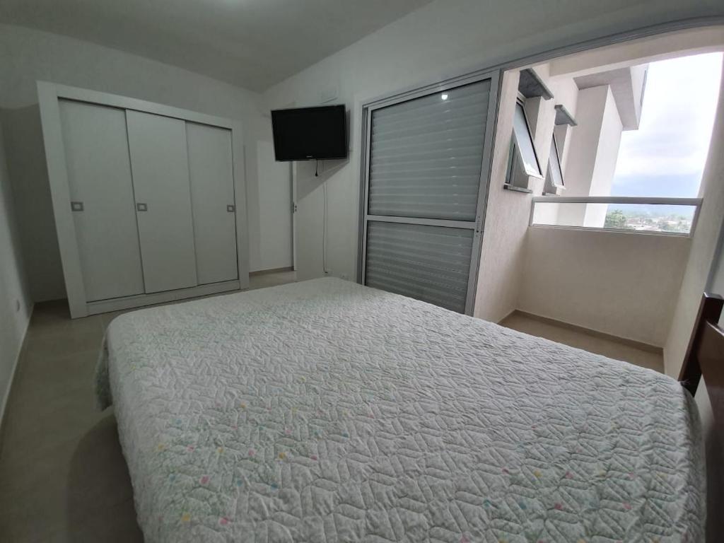  Condomínio completo em Ubatuba a 300 metros da praia