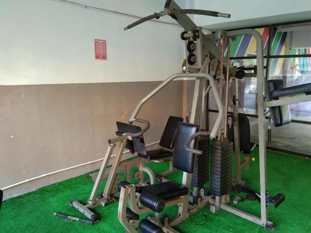Fitness centrum a/nebo fitness zařízení v ubytování Gold Coast Morib International Resort Studio Room