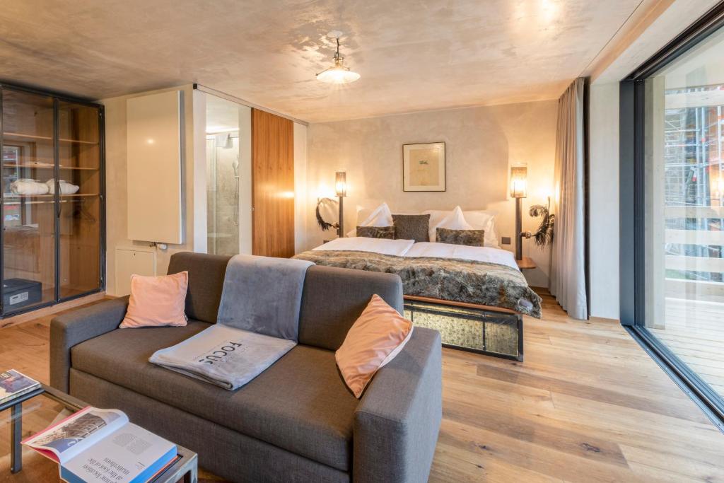 
Deluxe Double Room with Matterhorn View
