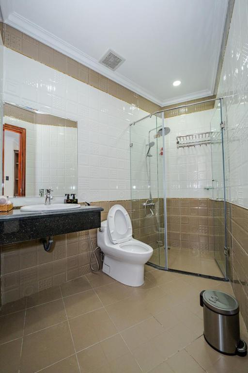 Koupelna v ubytování Win Hotel Đà Lạt