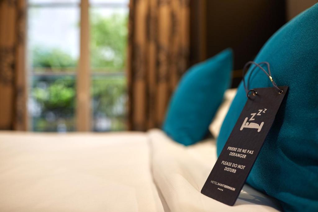 Hôtel Saint Germain - Resim 19