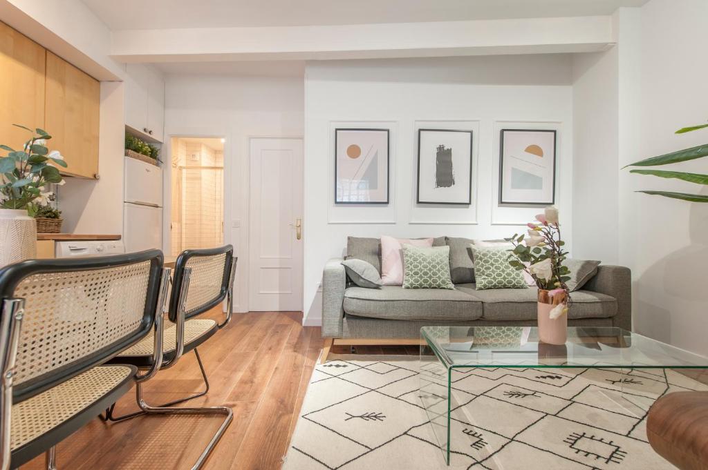 Gran Vía VI - Two-Bedroom Apartment