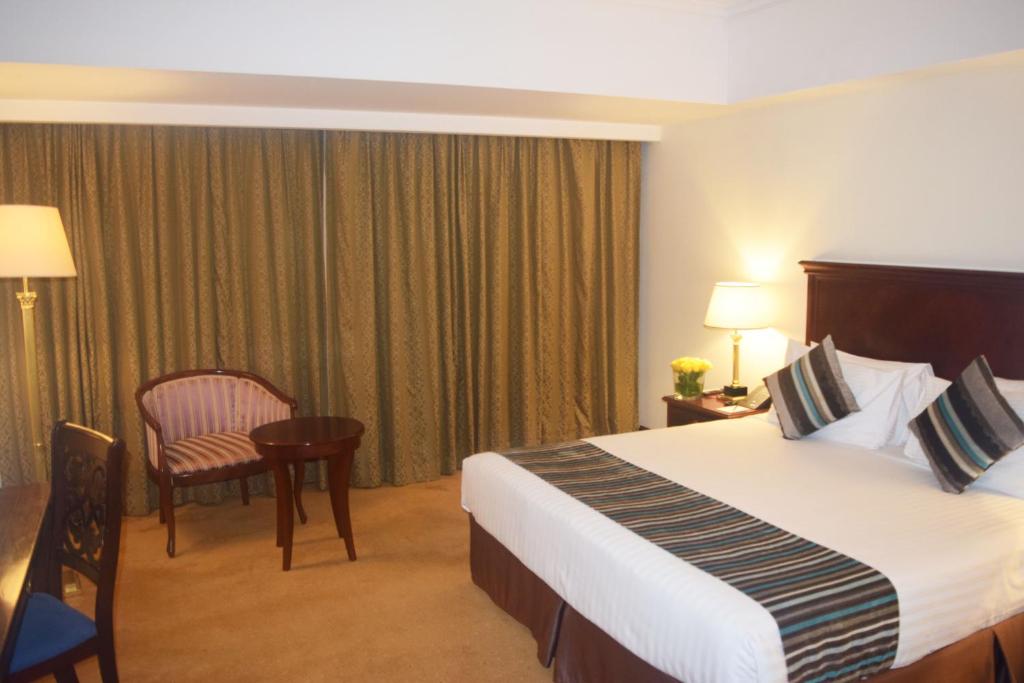 New Madinah Hotel - Sala De Luxo