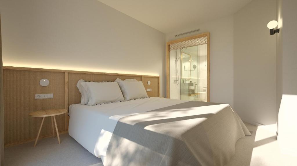 Sofia Alcudia Beach, Port dAlcudia – Updated 2023 Prices