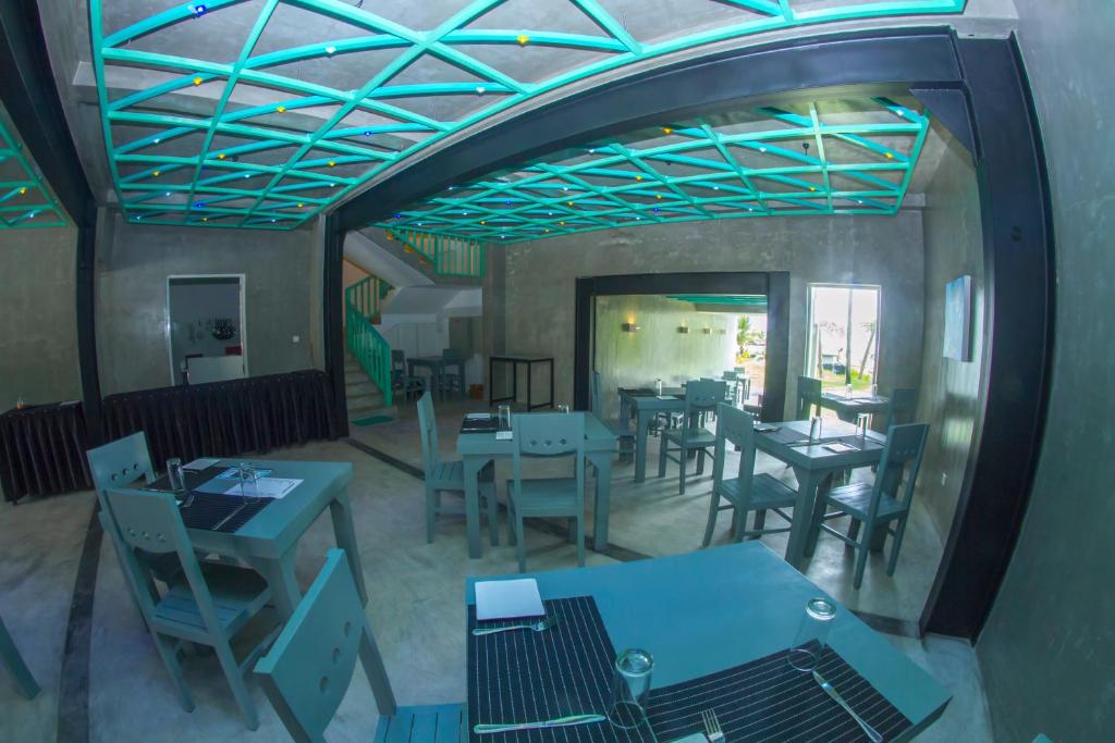 Restaurace v ubytování Somerset Mirissa Beach