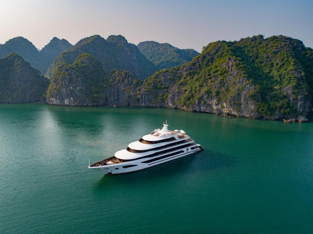 Scarlet Pearl Cruises, Hạ Long – Aktualisierte Preise für 2023