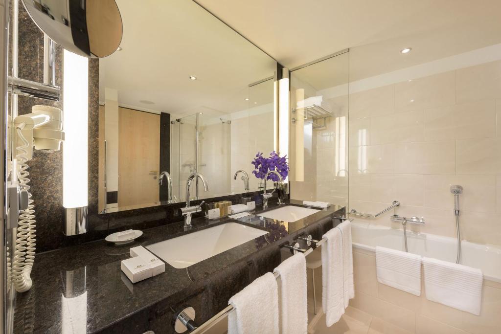 Maritim Hotel Düsseldorf - Resim 35