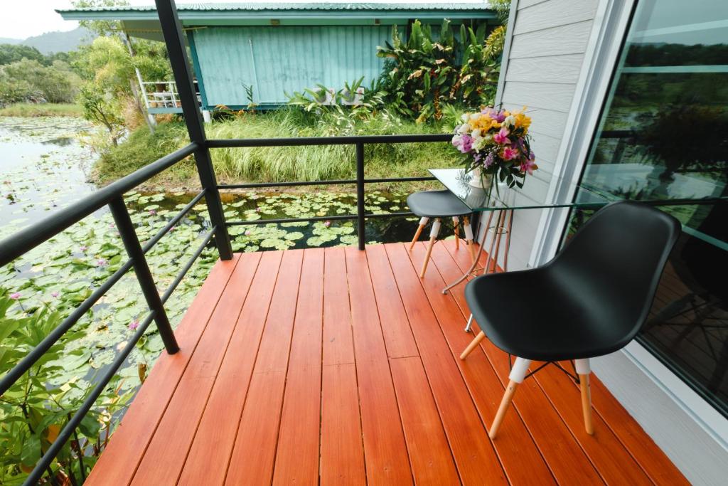 Balkón nebo terasa v ubytování Saree Lagoon Villa Koh Samui