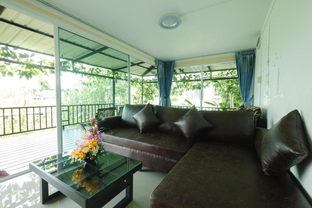 Posezení v ubytování Saree Lagoon Villa Koh Samui