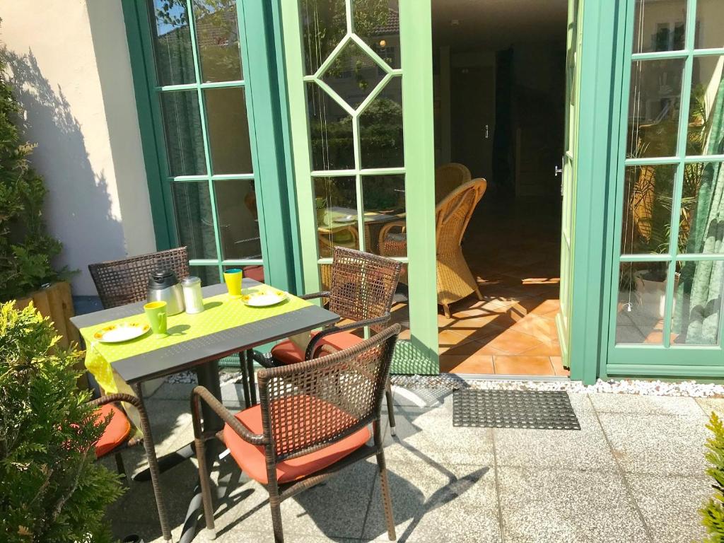 Photo de la galerie de l'établissement Residenz Waldhaus WE 4, à Kühlungsborn