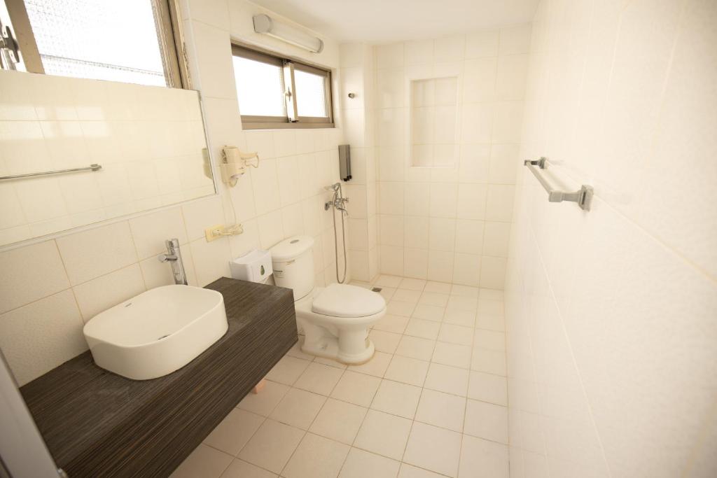 Koupelna v ubytování YouI98 Guesthouse一層一戶大坪數套房#本國旅客須先匯款