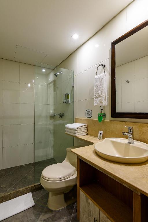 Koupelna v ubytování Hotel Lincoln
