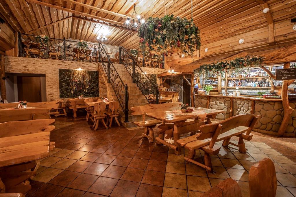 Restaurace v ubytování Zajazd Chata Staropolska