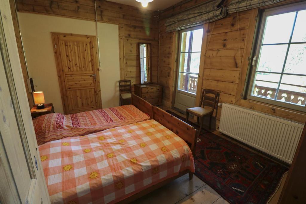 Postel nebo postele na pokoji v ubytování Riversong Centre Thermal