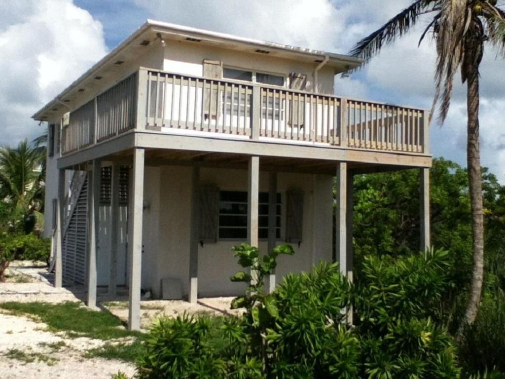 The Boat House by Eleuthera Vacation Rentals (Bahamas Governors Harbour